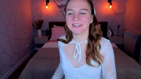 Snapshot of vicki_milles chatting on 20, 7, 2026 vicki_milles online show from 20, 7, 2026