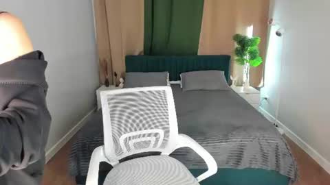 Snapshot of vicki_milles chatting on 28, 7, 2026 vicki_milles online show from 28, 7, 2026