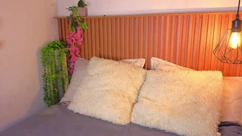 Snapshot of vicky_bass chatting on 21, 9, 2025 VICTORIA online show from 21, 9, 2025