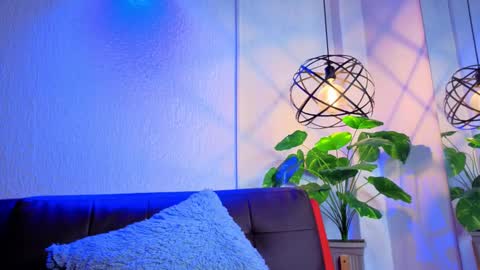 Snapshot of vicky_bass chatting on 21, 10, 2025 VICTORIA online show from 21, 10, 2025