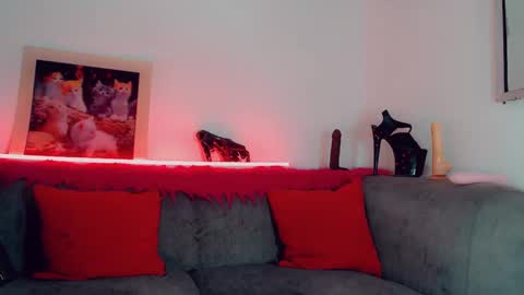 vicky_gill_ online show from 18, 9, 2025