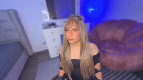 Snapshot of vicky_hot_x chatting on 21, 6, 2026 online show from 21, 6, 2026