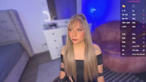 Snapshot of vicky_hot_x chatting on 25, 6, 2026 online show from 25, 6, 2026