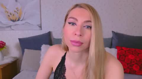 Snapshot of vicky_venus chatting on 27, 4, 2026 VickyVenus online show from 27, 4, 2026