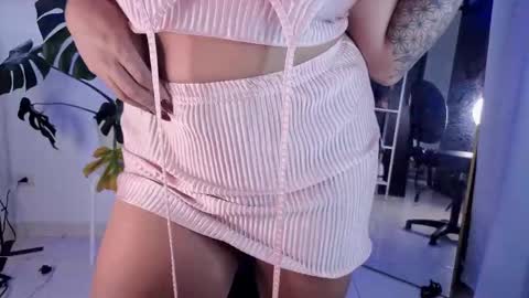 Vicky Greys online show from 14, 12, 2025