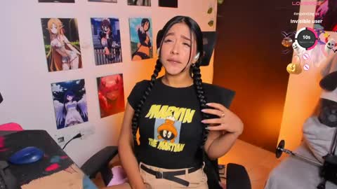 Snapshot of vickysth1 chatting on 19, 5, 2026 VICTORIA 3 online show from 19, 5, 2026