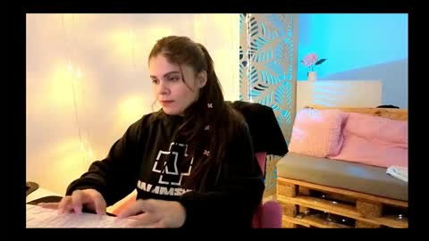 vickyvalencia2 online show from 9, 1, 2026