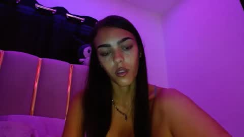 Snapshot of vickyyyx chatting on 27, 6, 2026 Goddess Victory online show from 27, 6, 2026