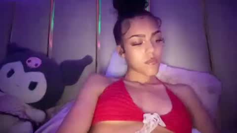 Snapshot of vickyyyx chatting on 7, 7, 2026 Goddess Victory online show from 7, 7, 2026