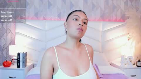 Snapshot of victoria___jonnes chatting on 9, 10, 2025 victoria___jonnes online show from 9, 10, 2025