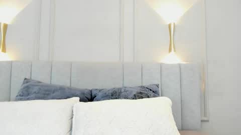 victoria  online show from 13, 10, 2025