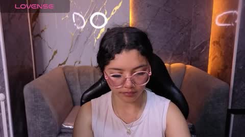 victoria_castillo_b online show from 28, 2, 2026