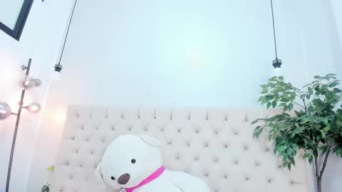 Victoria online show from 5, 3, 2026