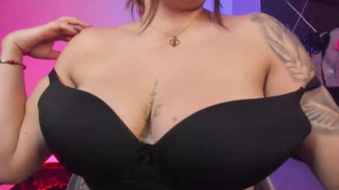 Snapshot of victoria_floyd1 chatting on 25, 4, 2026 victoria_floyd1 online show from 25, 4, 2026