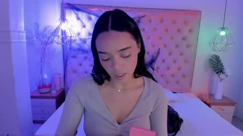 Snapshot of victoria_kitt chatting on 23, 10, 2025 victoria_kitt online show from 23, 10, 2025