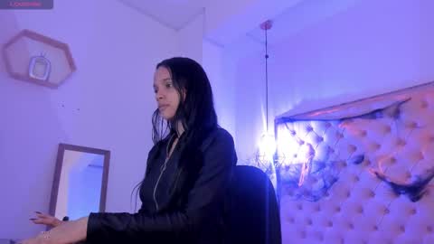 Snapshot of victoria_kitt chatting on 2, 11, 2025 victoria_kitt online show from 2, 11, 2025