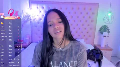 Snapshot of victoria_kitt chatting on 4, 11, 2025 victoria_kitt online show from 4, 11, 2025