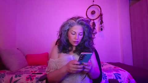 Victoria Lover online show from 19, 12, 2025