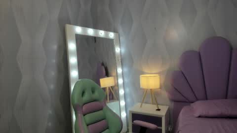 Snapshot of victoria_rico chatting on 1, 4, 2026 Victoria online show from 1, 4, 2026