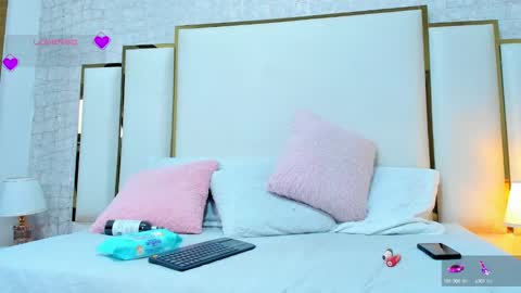 Victoria Sofia online show from 12, 3, 2025