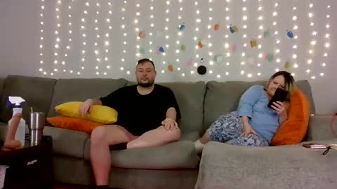 Snapshot of victoriaandjesse chatting on 14, 12, 2024 Victoria and Jesse online show from 14, 12, 2024