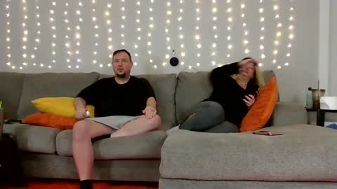 Snapshot of victoriaandjesse chatting on 24, 12, 2024 Victoria and Jesse online show from 24, 12, 2024