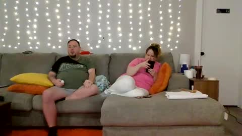 Snapshot of victoriaandjesse chatting on 14, 2, 2025 Victoria and Jesse online show from 14, 2, 2025