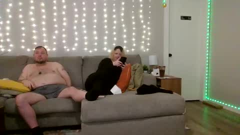 Snapshot of victoriaandjesse chatting on 13, 9, 2025 Victoria and Jesse online show from 13, 9, 2025