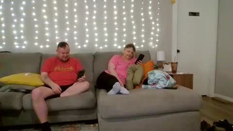 Snapshot of victoriaandjesse chatting on 2, 10, 2025 Victoria and Jesse online show from 2, 10, 2025