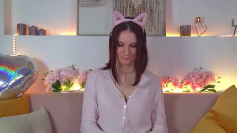 Victoria online show from 15, 2, 2025