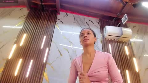 Snapshot of victoriaduarte chatting on 2, 3, 2026 Victoria online show from 2, 3, 2026