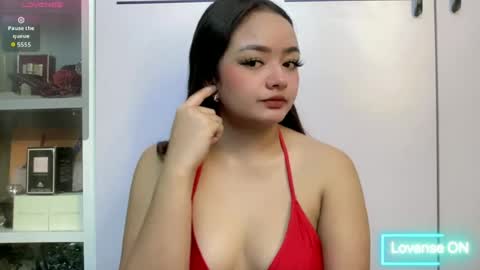 Snapshot of victoriaharper2 chatting on 22, 6, 2026 Victoria Harper online show from 22, 6, 2026
