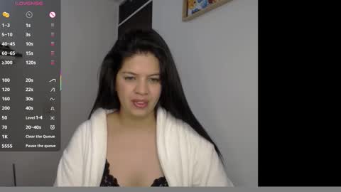 Snapshot of victorialg chatting on 27, 10, 2025 victorialg online show from 27, 10, 2025