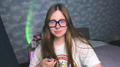 Snapshot of victoriassecrets_ chatting on 4, 7, 2026 victoriassecrets_ online show from 4, 7, 2026