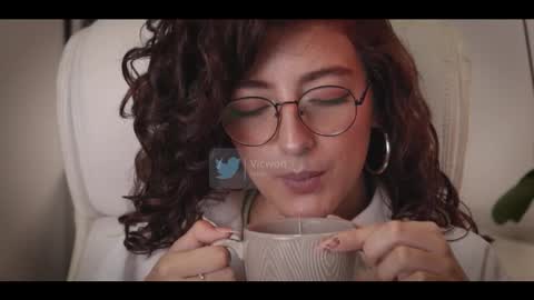 Victoria        online show from 11, 2, 2026