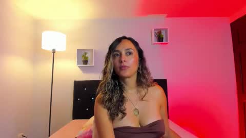 Snapshot of victoriia_rose_ chatting on 11, 5, 2026 victoriia_rose_ online show from 11, 5, 2026