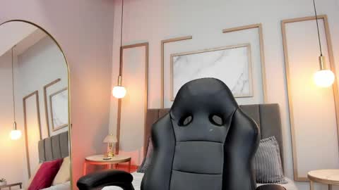Victoria Vixen online show from 20, 5, 2026