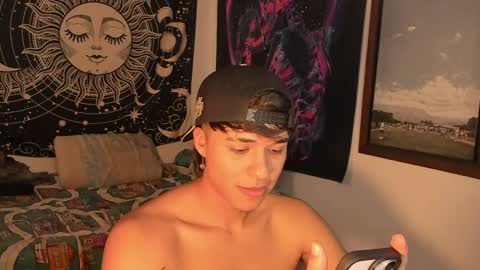 Snapshot of victorino_jhonson chatting on 3, 12, 2024 Victorino Jhonson online show from 3, 12, 2024