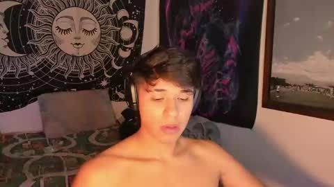 Snapshot of victorino_jhonson chatting on 10, 12, 2024 Victorino Jhonson online show from 10, 12, 2024