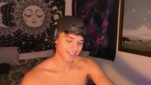 Snapshot of victorino_jhonson chatting on 12, 12, 2024 Victorino Jhonson online show from 12, 12, 2024