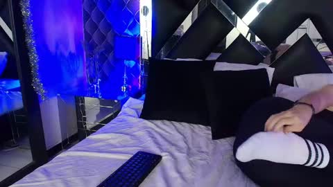 Snapshot of victtoria_lee chatting on 25, 5, 2026 victtoria lee online show from 25, 5, 2026