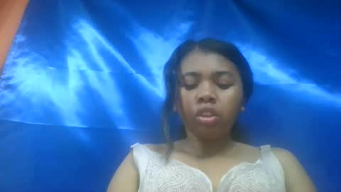 Snapshot of vierge28430 chatting on 16, 6, 2026 vierge28430 online show from 16, 6, 2026