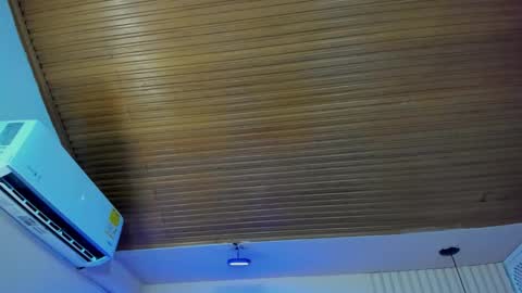 Viiolett online show from 30, 9, 2025