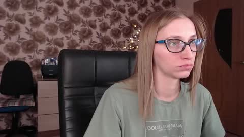 Snapshot of vikaericka chatting on 9, 1, 2025 Vika online show from 9, 1, 2025