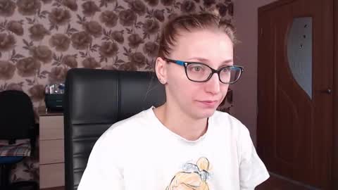 Snapshot of vikaericka chatting on 21, 1, 2025 Vika online show from 21, 1, 2025