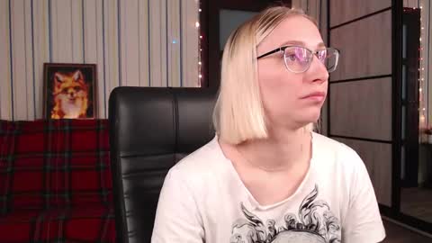 Snapshot of vikaericka chatting on 14, 2, 2026 Vika online show from 14, 2, 2026