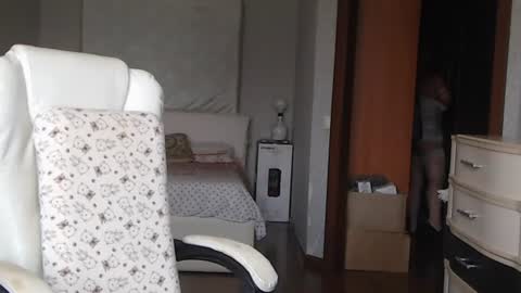 Snapshot of vikaohair chatting on 3, 7, 2026 Vikaohair online show from 3, 7, 2026