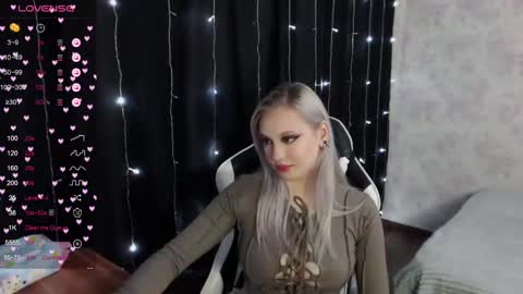 Snapshot of vikapowers chatting on 1, 3, 2025 vikapowers online show from 1, 3, 2025