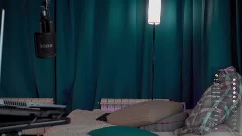 Snapshot of viktor_secret chatting on 20, 2, 2026 fansly VITEKsecret online show from 20, 2, 2026