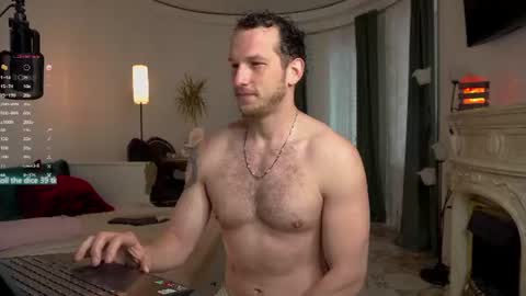 Snapshot of viktor_secret chatting on 18, 6, 2026 fansly VITEKsecret online show from 18, 6, 2026